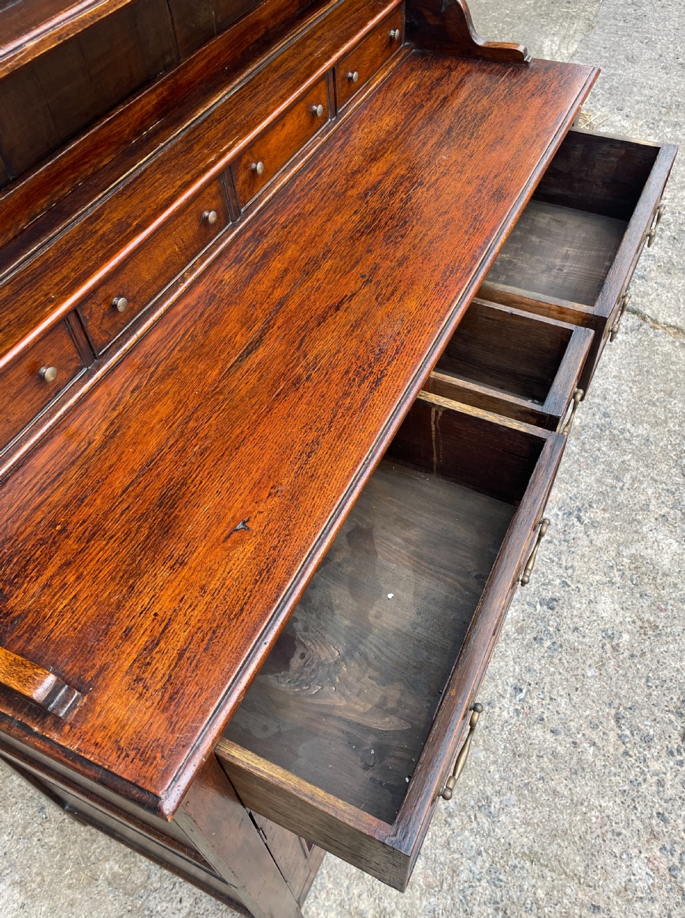 18th Century Style Welsh Oak Canopy Dresser View XVI