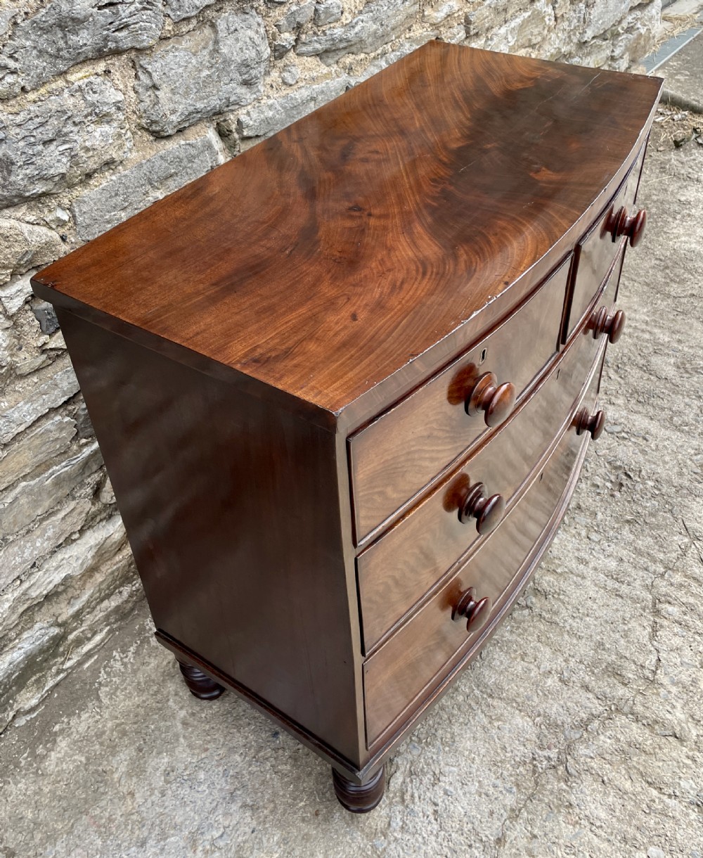 Small Victorian Mahogany Bow Front Chest of Drawers View VII