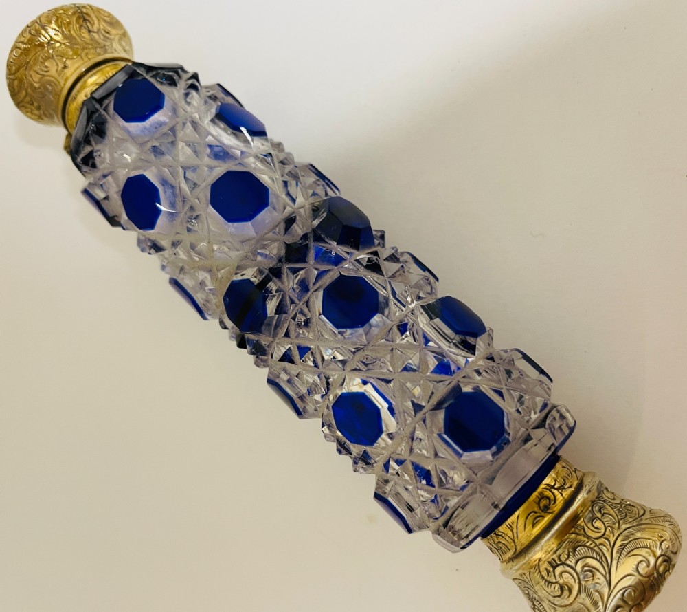 Victorian Double Ended Scent Bottle with Silver Gilt Tops View VII