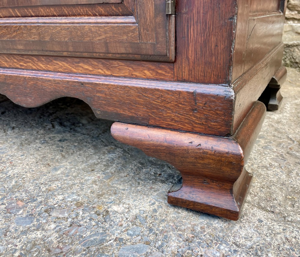 Georgian Oak Dresser Base View V