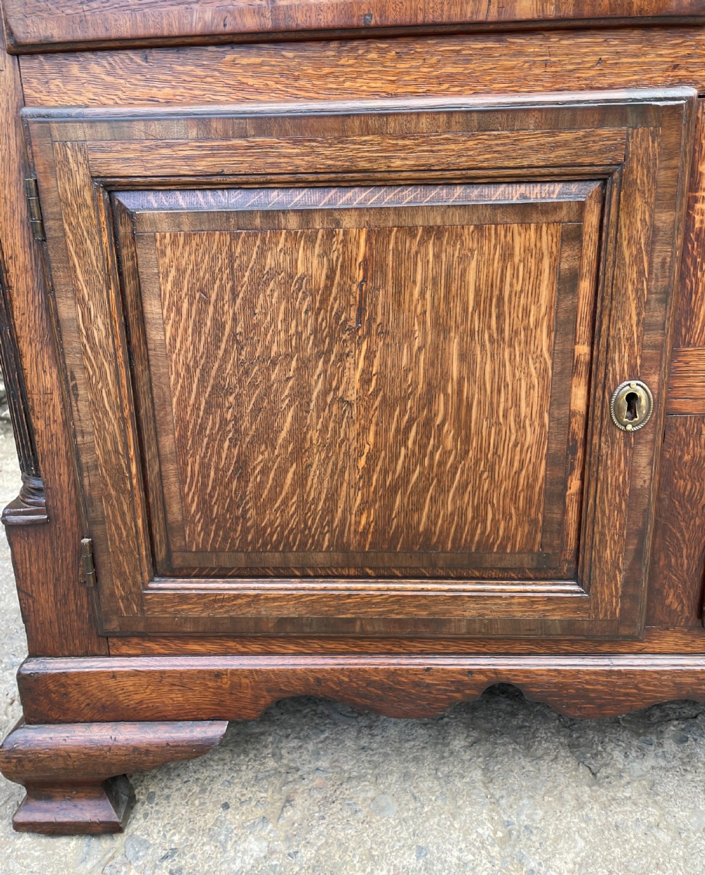 Georgian Oak Dresser Base View XX