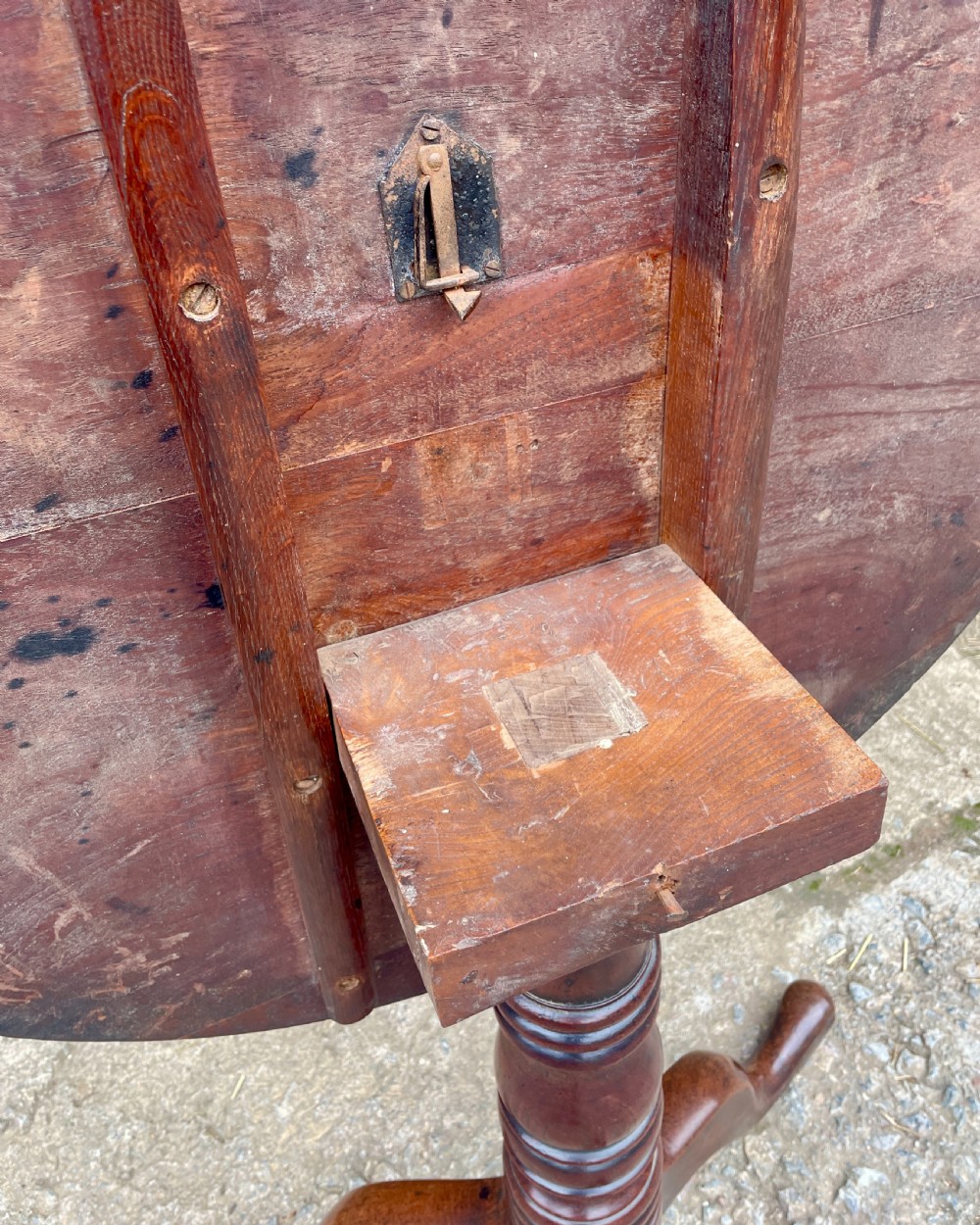 Georgian Elm and Oak Tilt Top Occasional Table
 View VII