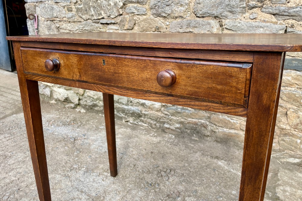 Georgian Elm Side Table View X