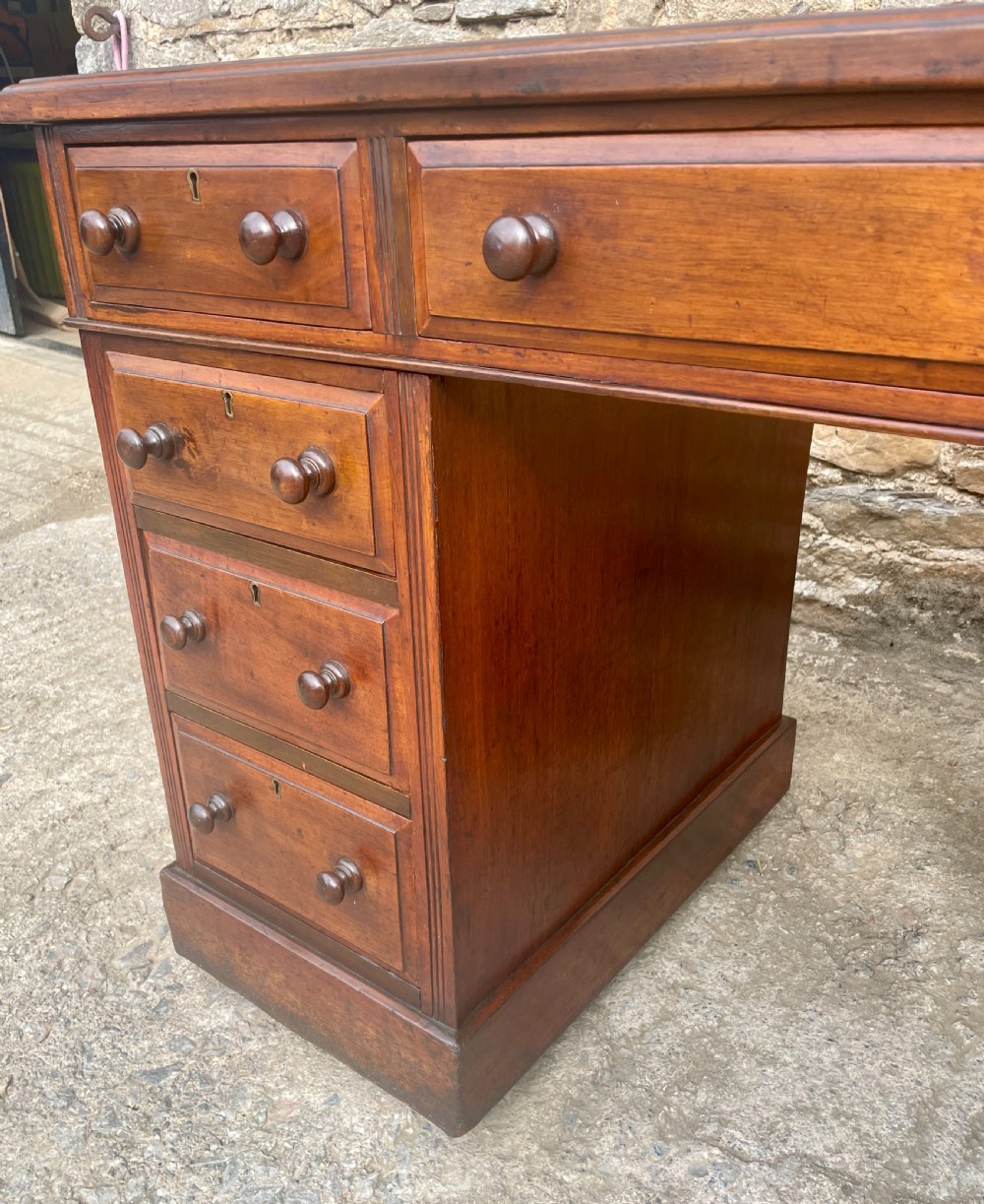 Victorian Mahogany Pedestal Desk View IV
