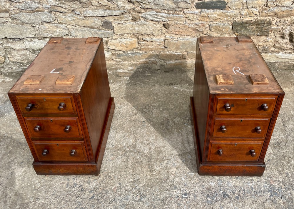Victorian Mahogany Pedestal Desk View XXI