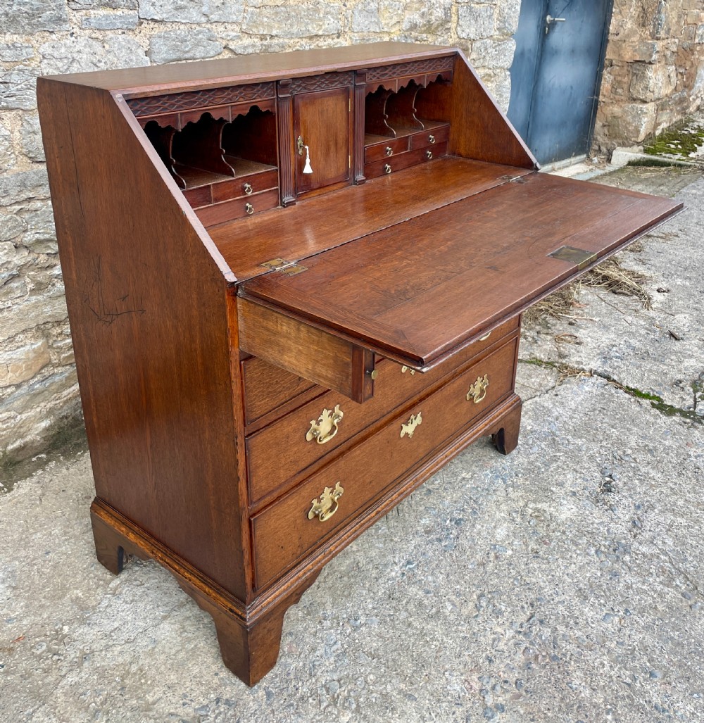 Large ?Georgian Oak Bureau with Secret Drawers View XVI