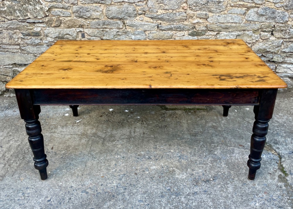Large Victorian Pine Farmhouse Table View II