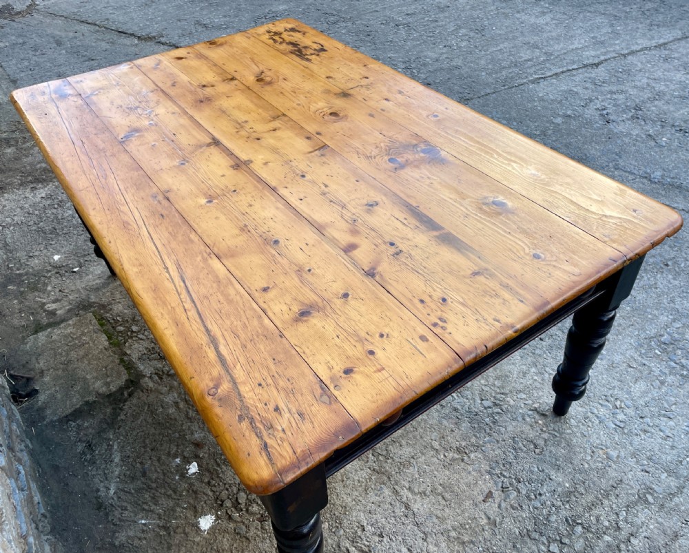 Large Victorian Pine Farmhouse Table View VIII