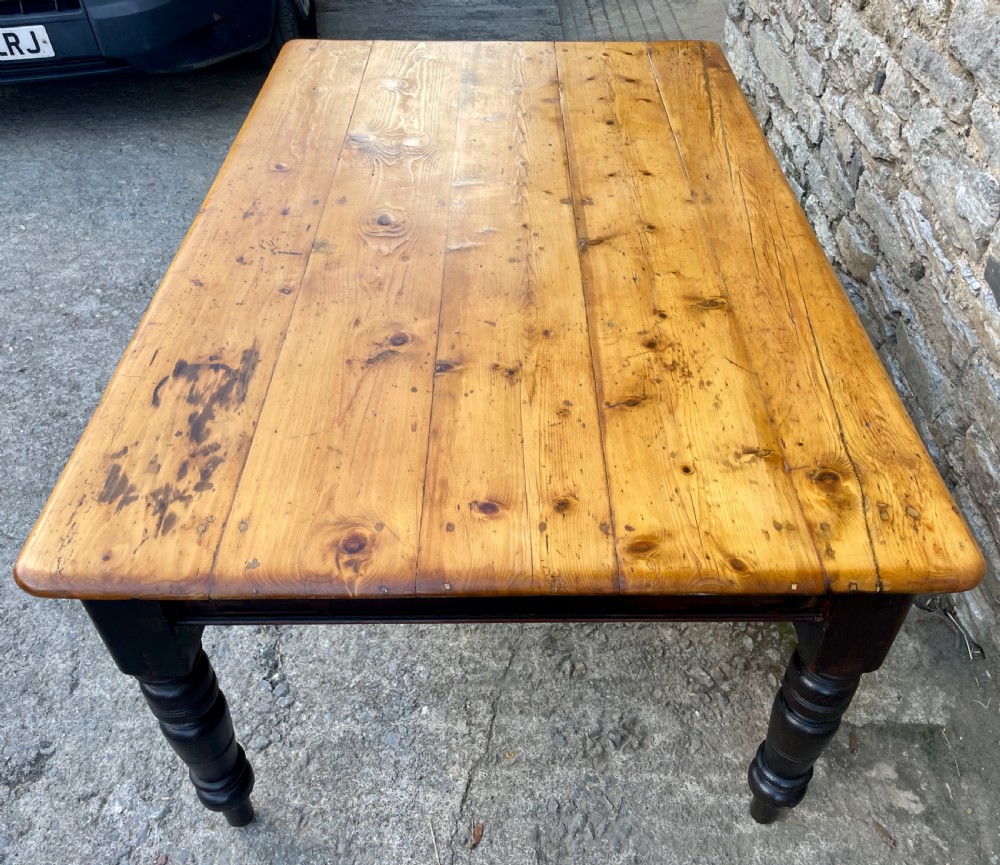 Large Victorian Pine Farmhouse Table View XIV