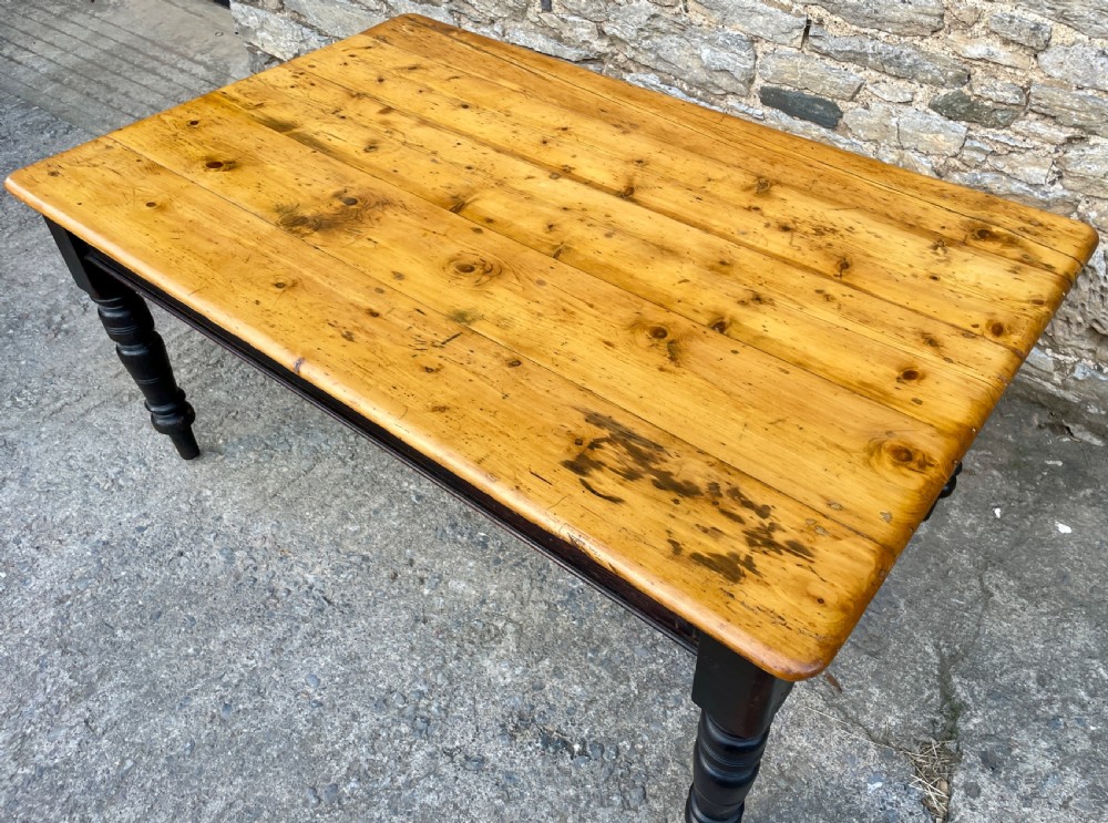 Large Victorian Pine Farmhouse Table View XVI