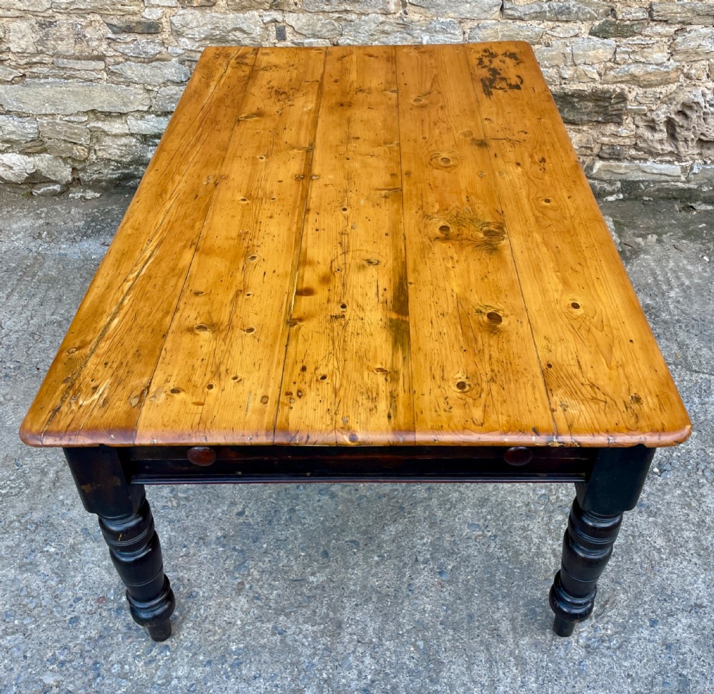 Large Victorian Pine Farmhouse Table View XVIII