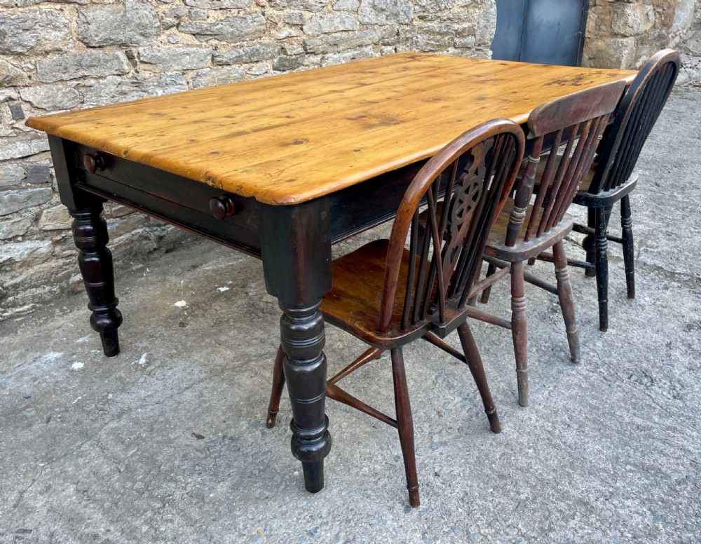 Large Victorian Pine Farmhouse Table View XXI