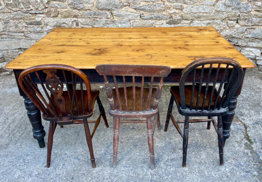 Large Victorian Pine Farmhouse Table View XXII