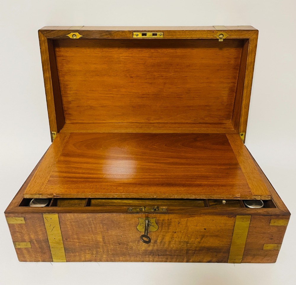 Victorian Walnut Writing Slope with Secret Drawers View XIV