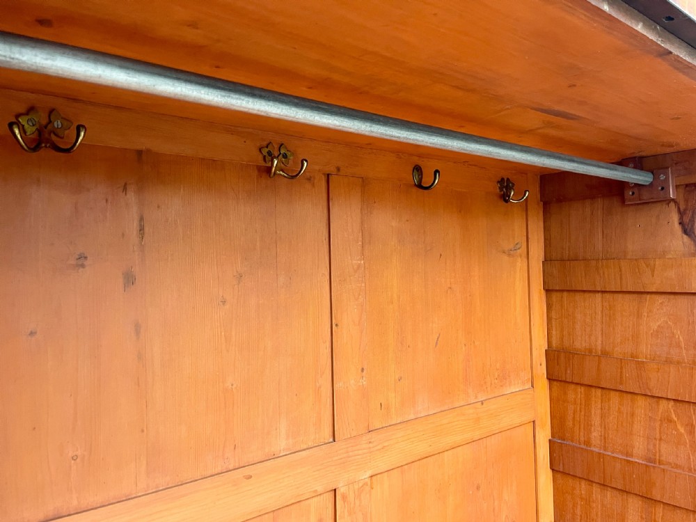 Georgian Mahogany Press Cupboard View XIII