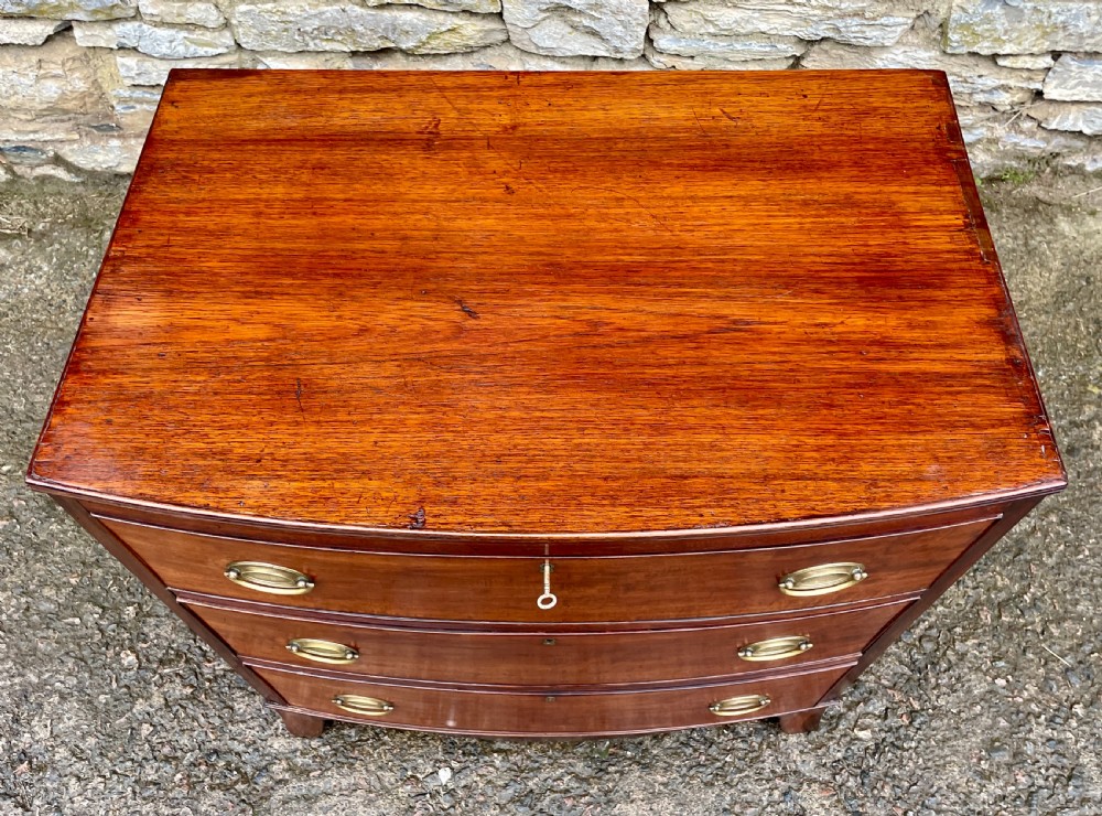 Small Georgian Mahogany Bow Front Chest of Drawers View VI
