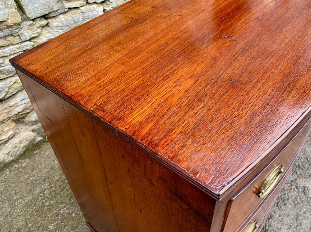 Small Georgian Mahogany Bow Front Chest of Drawers View XI