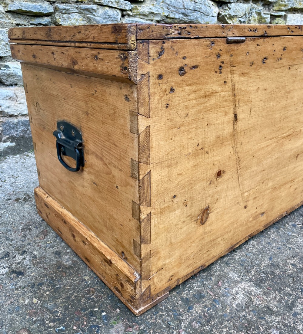 Antique Pine Blanket Box View XVI