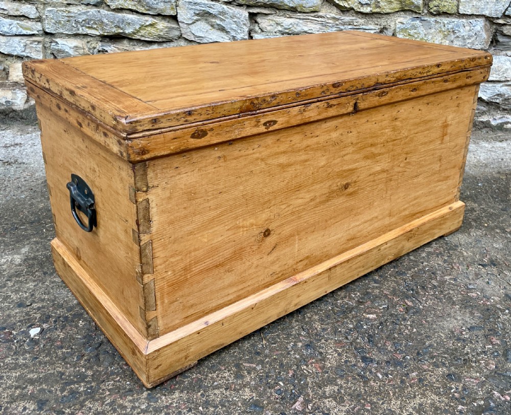 Antique Pine Blanket Box View XVIII