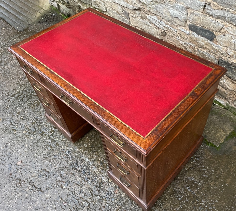 Edwardian Oak Pedestal Desk by Maple & Co View VIII