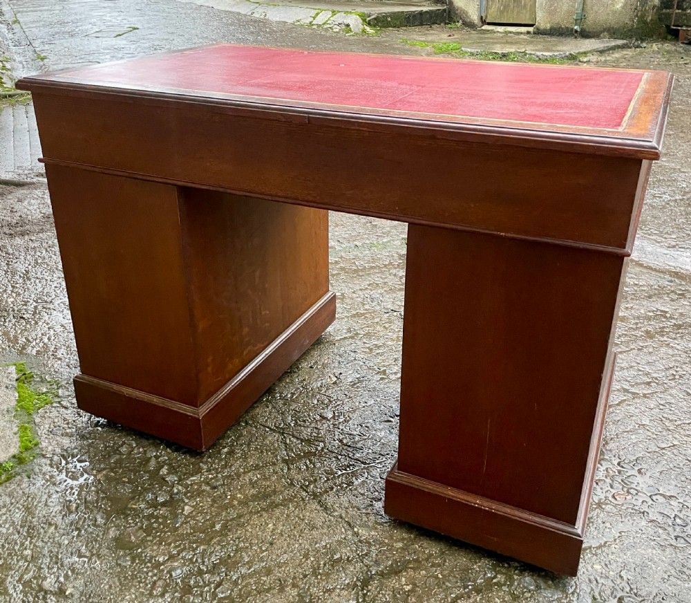 Edwardian Oak Pedestal Desk by Maple & Co View XVI