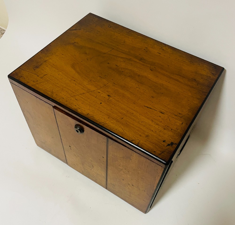 Victorian Walnut Humidor View VIII