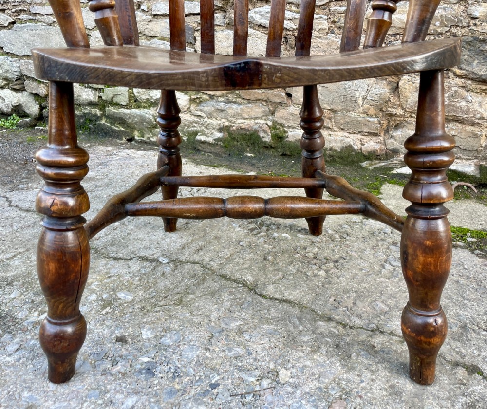 Antique Lathe Back Windsor Farmhouse Chair View V
