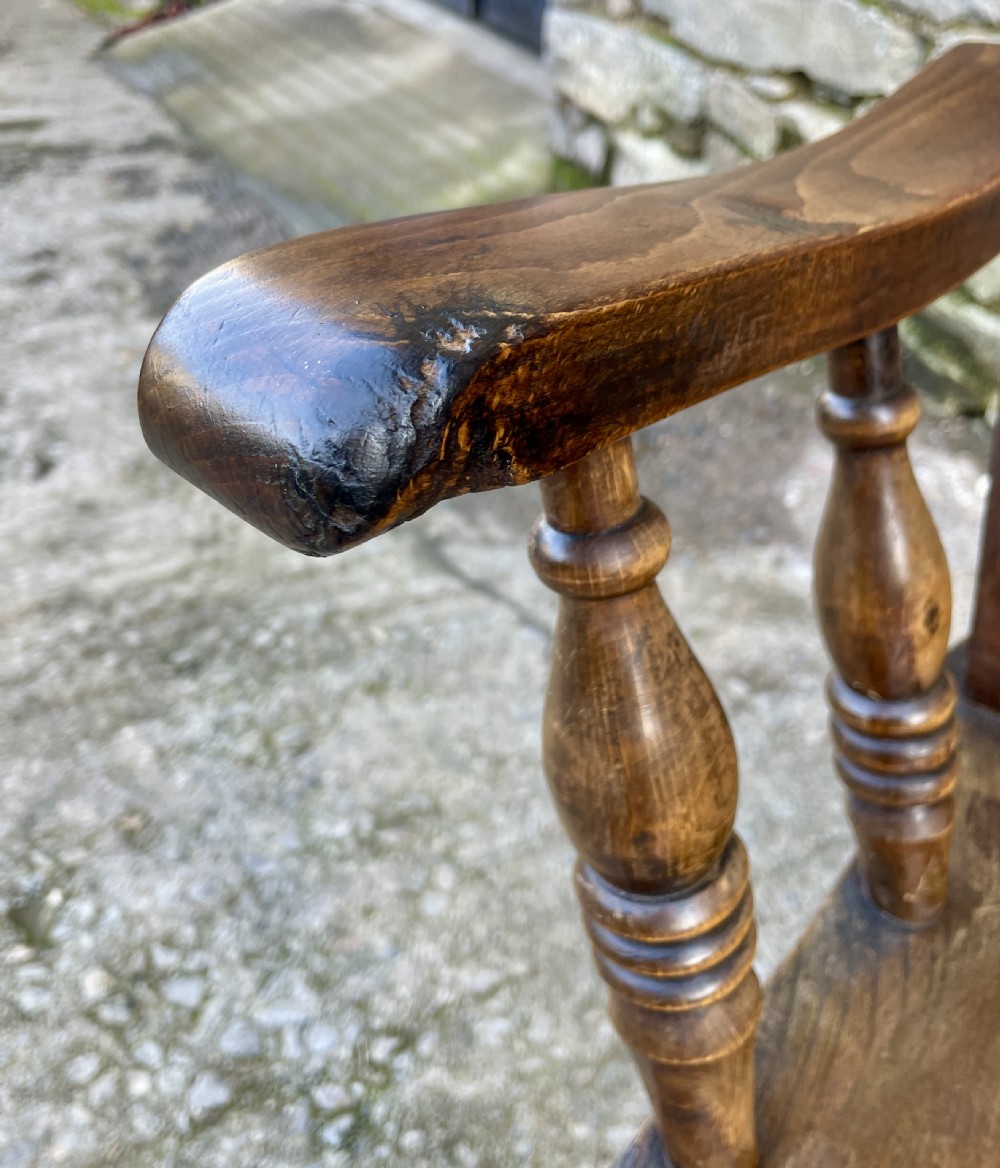 Antique Lathe Back Windsor Farmhouse Chair View XIV