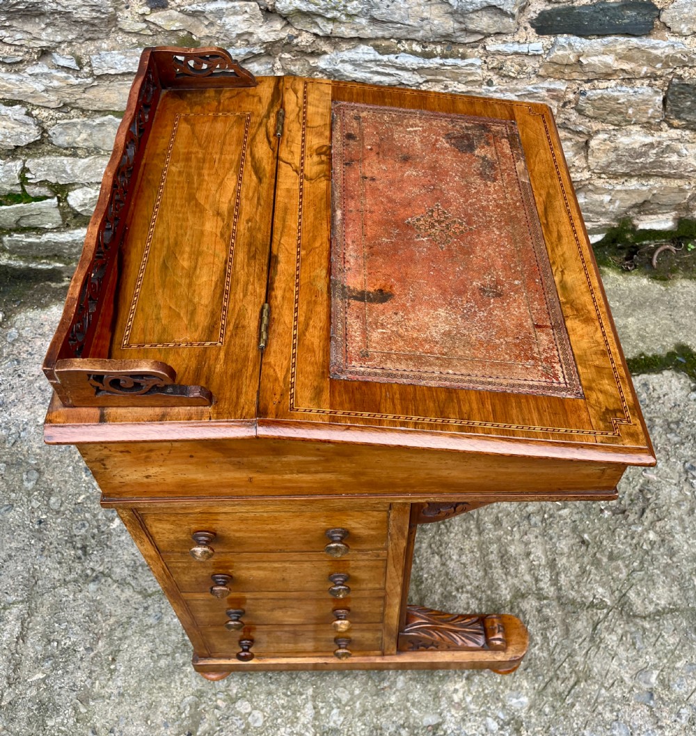 Victorian Walnut Davenport View X