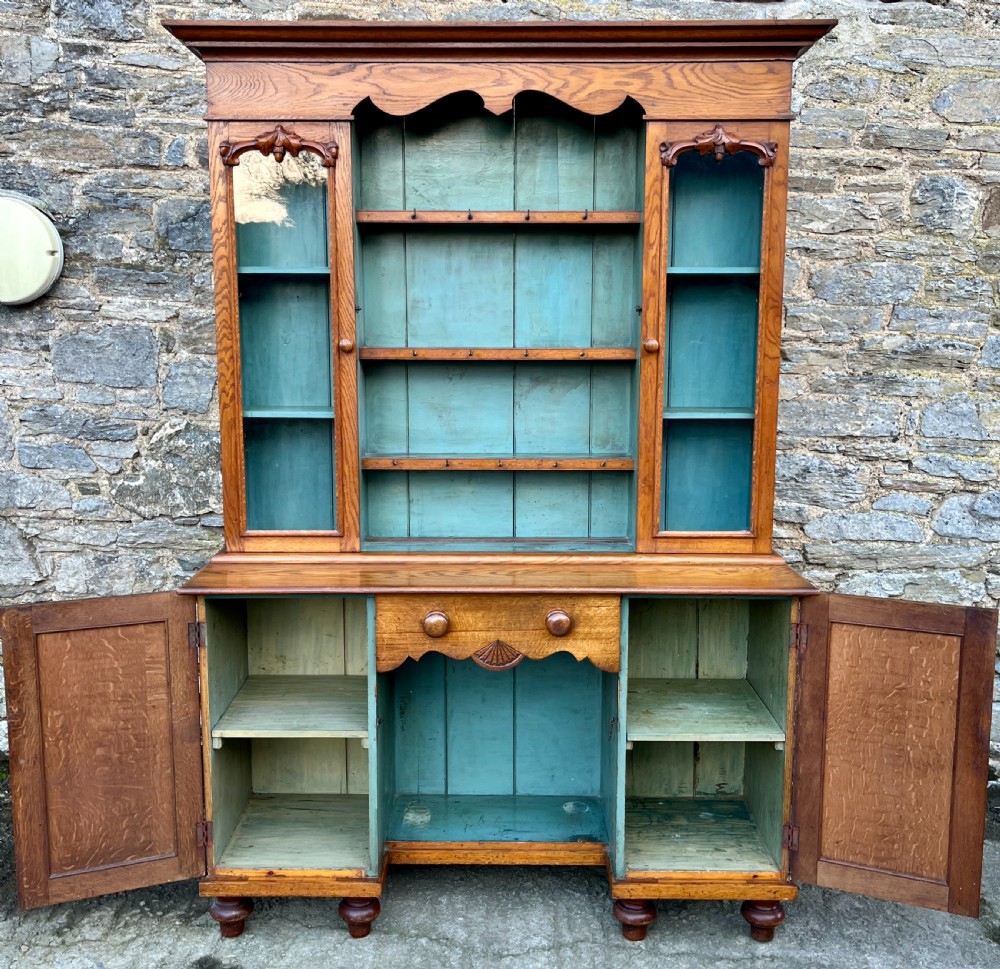 Welsh Oak Dog Kennel Farmhouse Dresser View XVIII