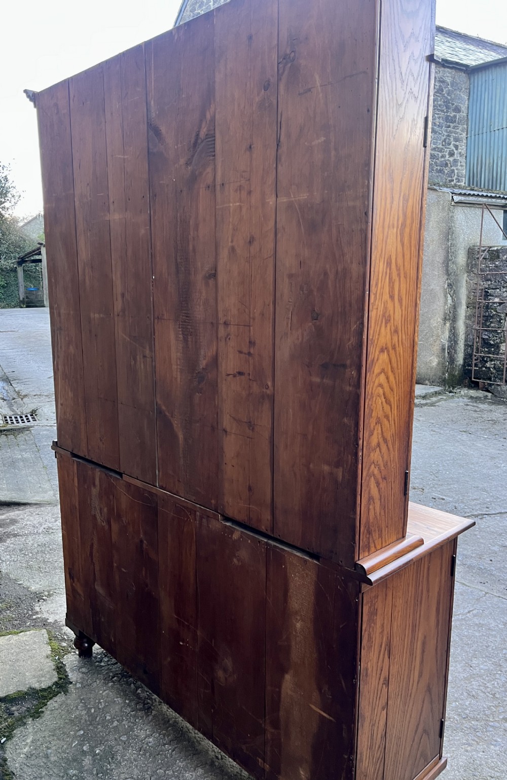 Welsh Oak Dog Kennel Farmhouse Dresser View XXIX