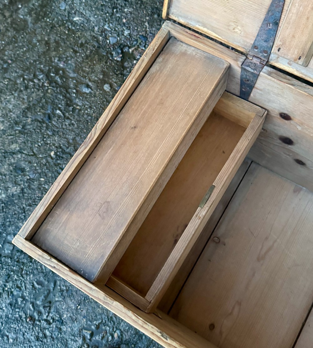 Antique Pine Blanket Box View X