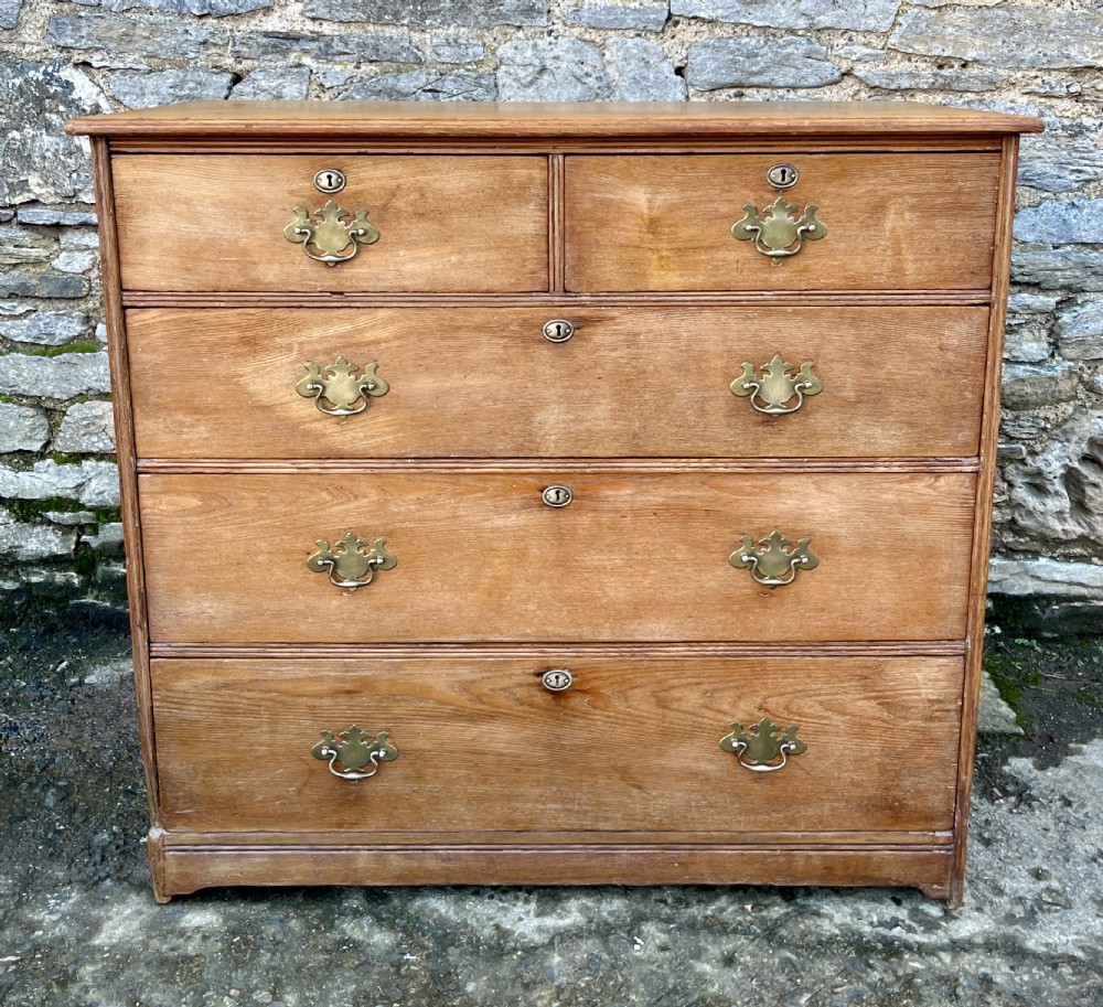 Victorian Ash Chest Of Drawers View II