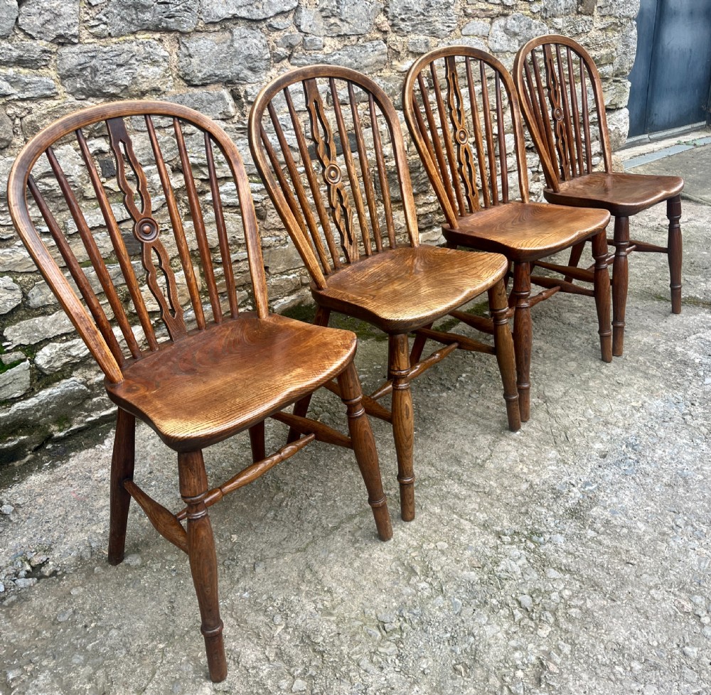 Set of 4 Victorian Elm Hoop Back Chairs View IV