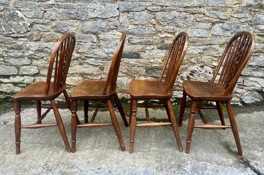 Set of 4 Victorian Elm Hoop Back Chairs View VIII
