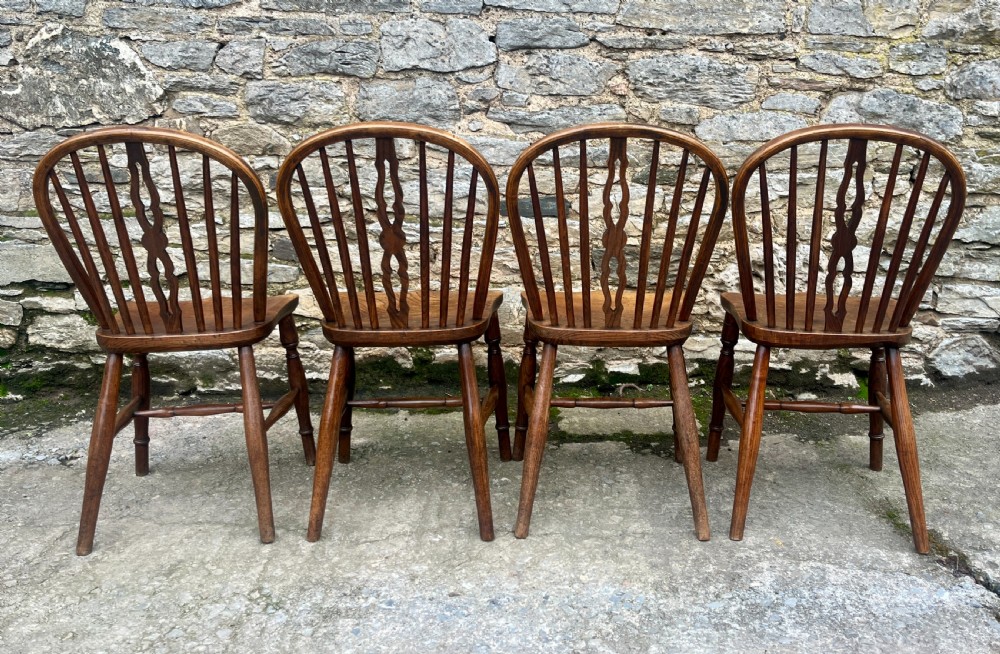 Set of 4 Victorian Elm Hoop Back Chairs View IX
