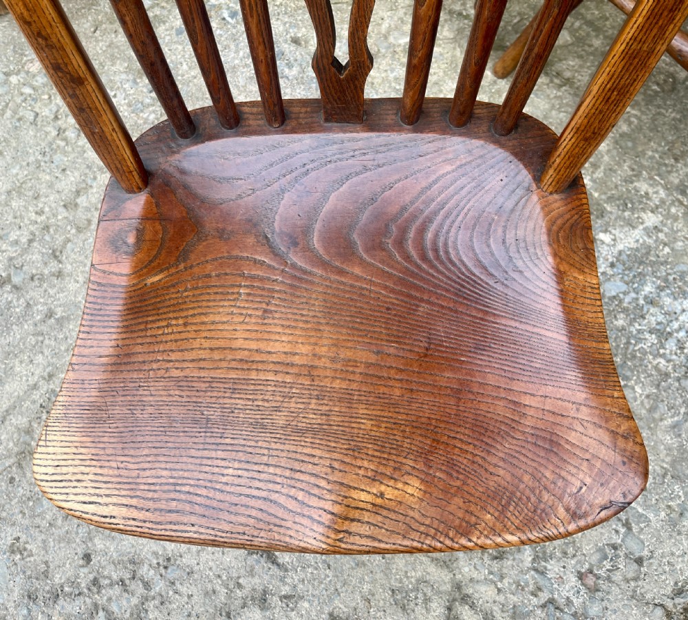 Set of 4 Victorian Elm Hoop Back Chairs View XIII