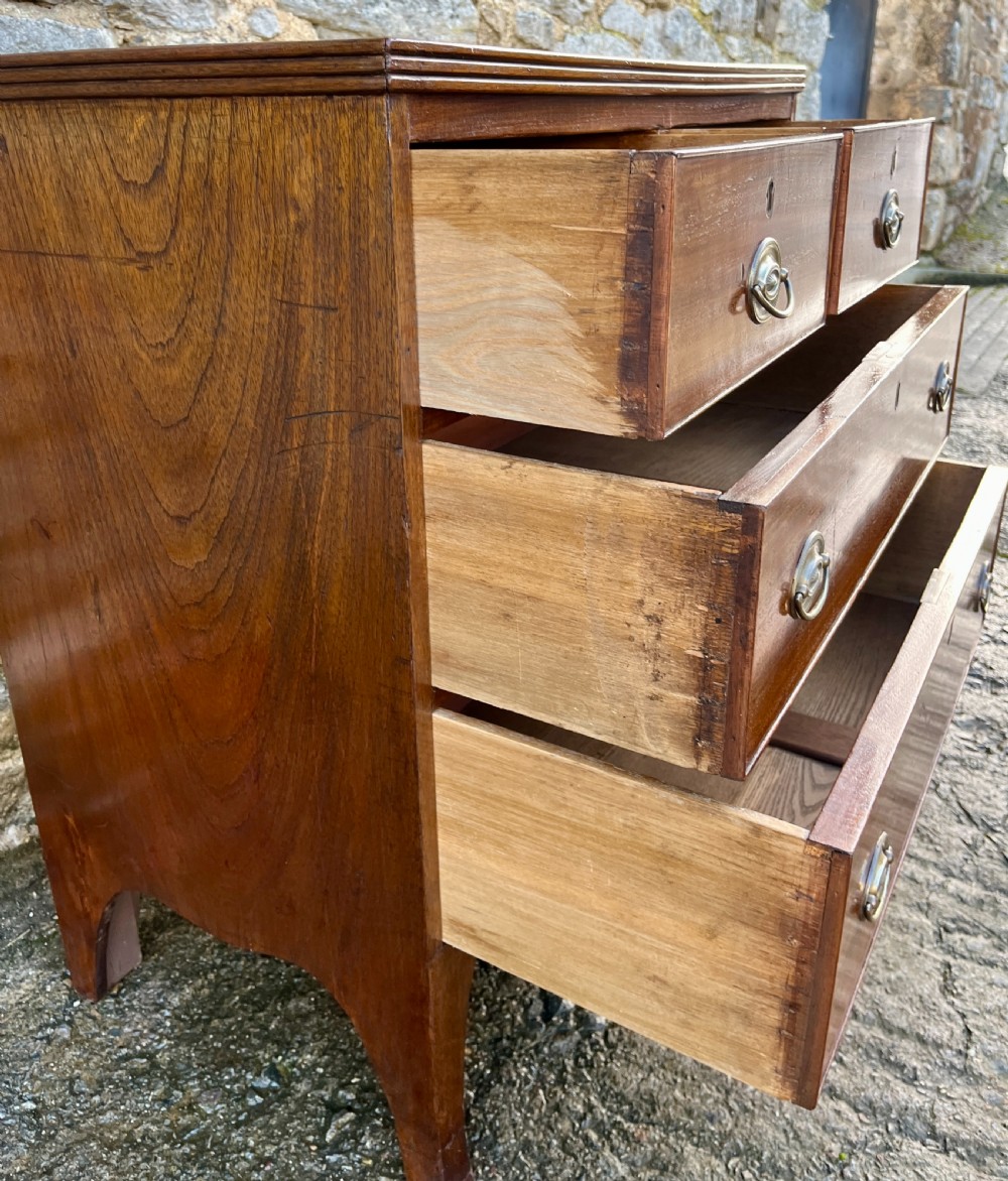 ?Small Regency Mahogany Chest of Drawers View VII