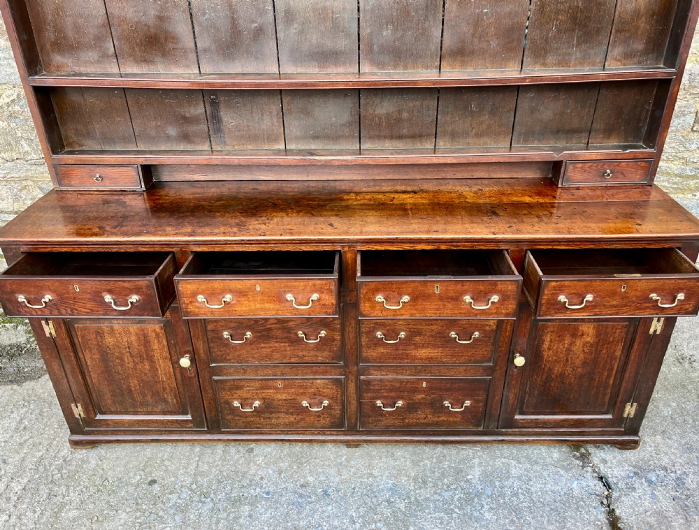 Large Georgian Oak Dresser View XV