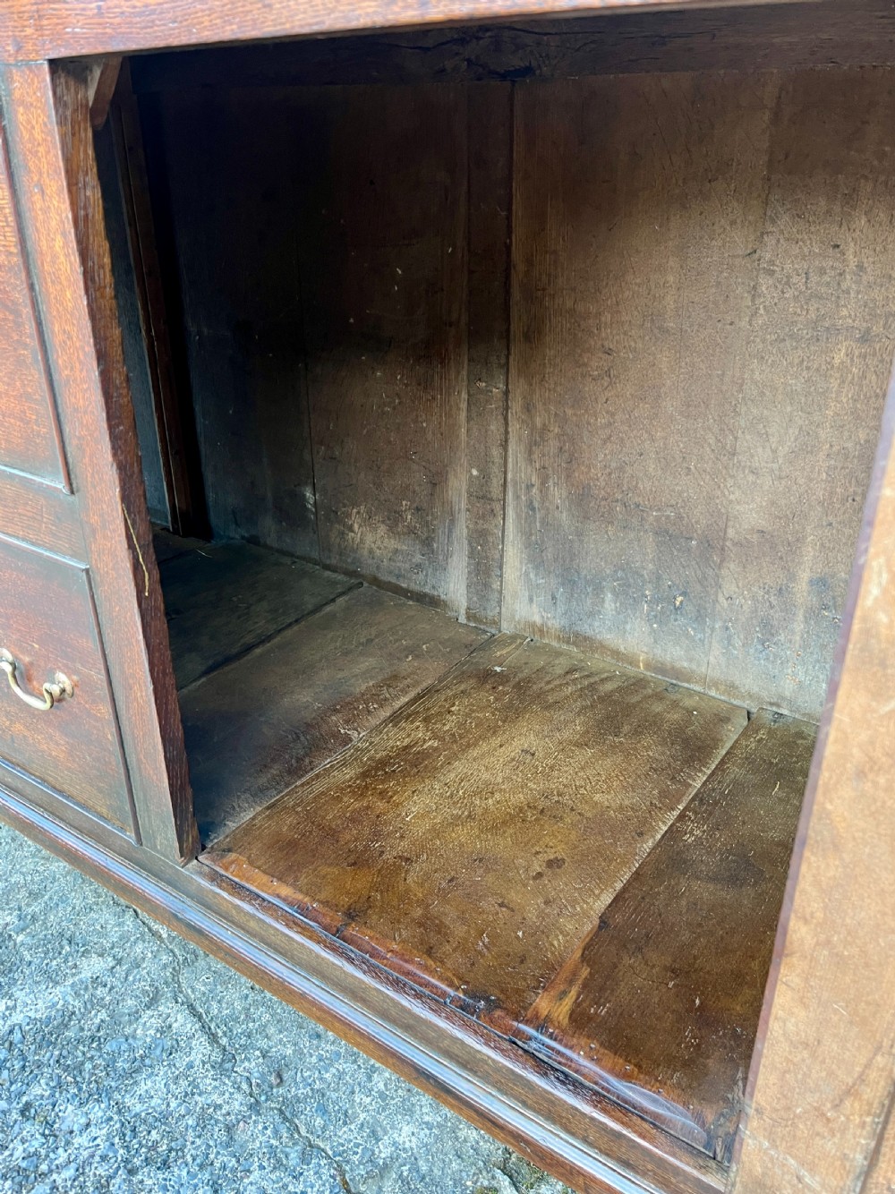 Large Georgian Oak Dresser View XIX