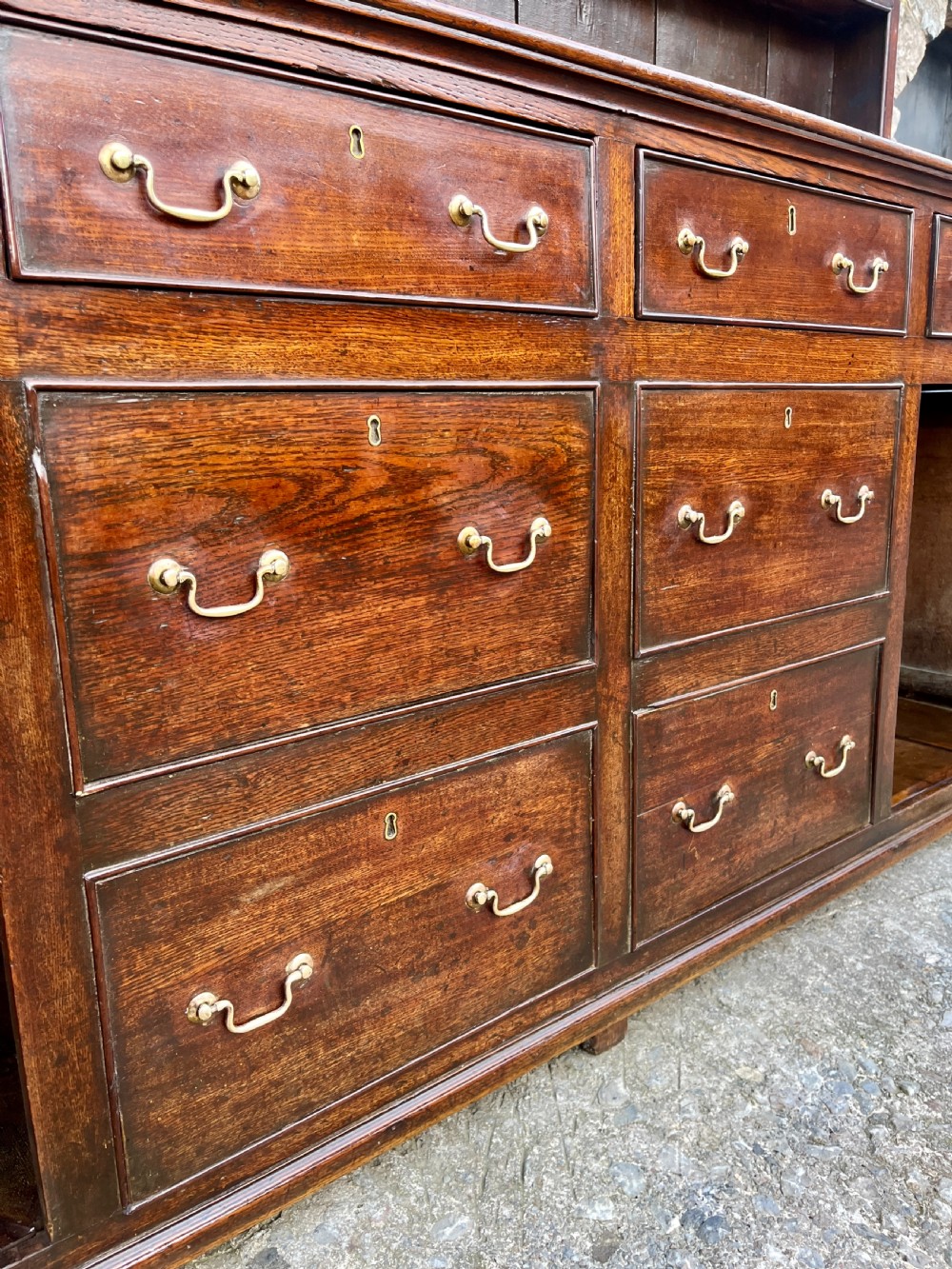 Large Georgian Oak Dresser View XXII
