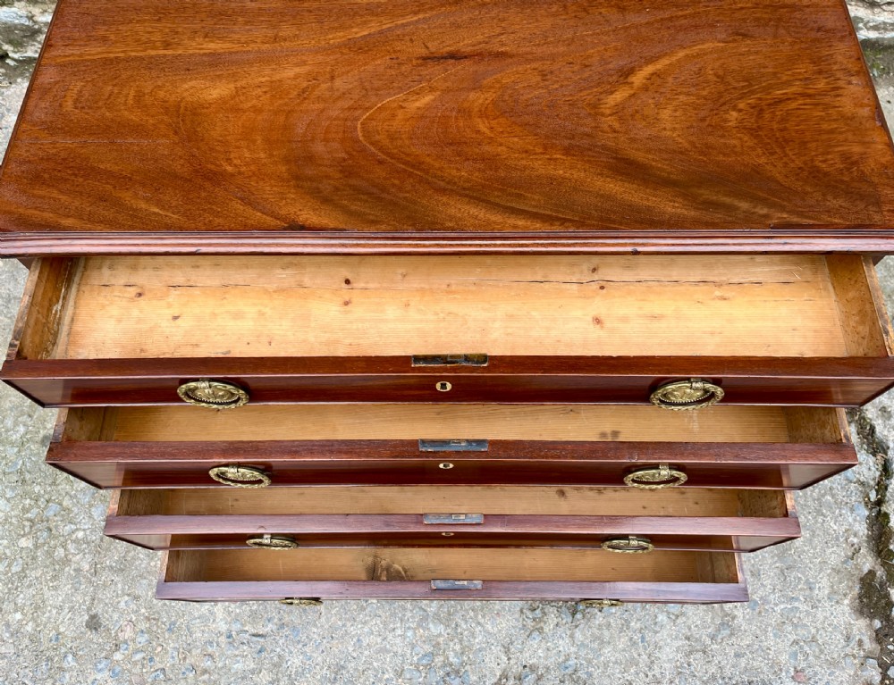 Small Georgian Mahogany Chest of Drawers View X