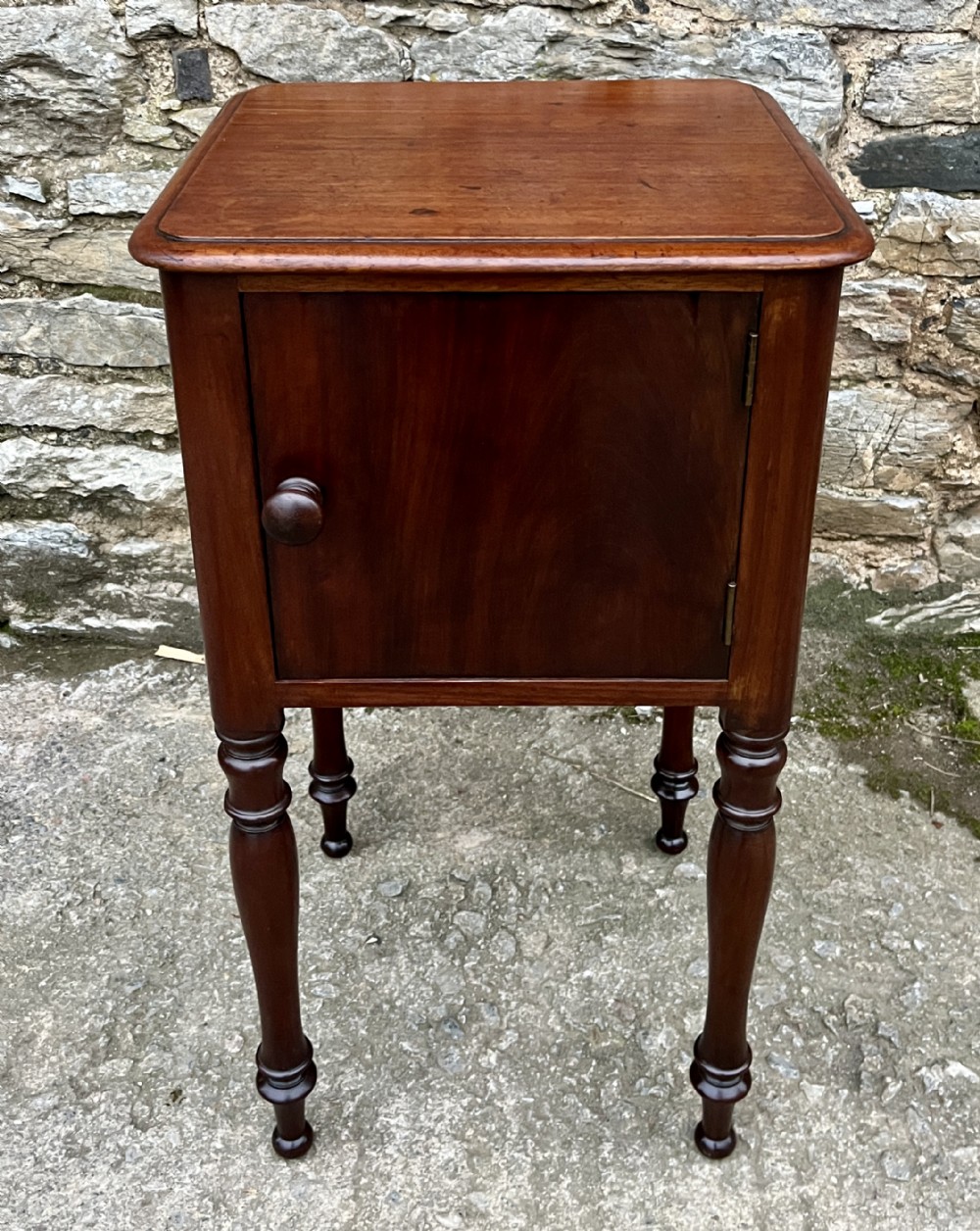 Victorian Mahogany Pot Cupboard