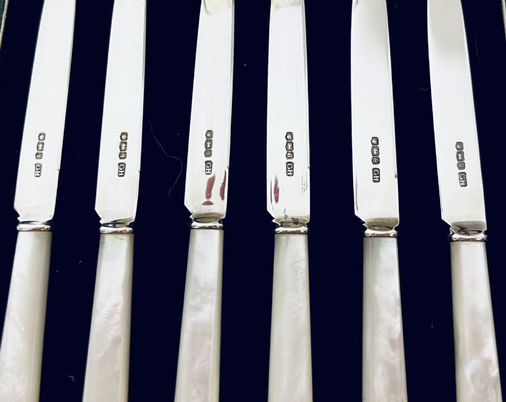 Set of 6 Silver and Mother of Pearl Knives View V