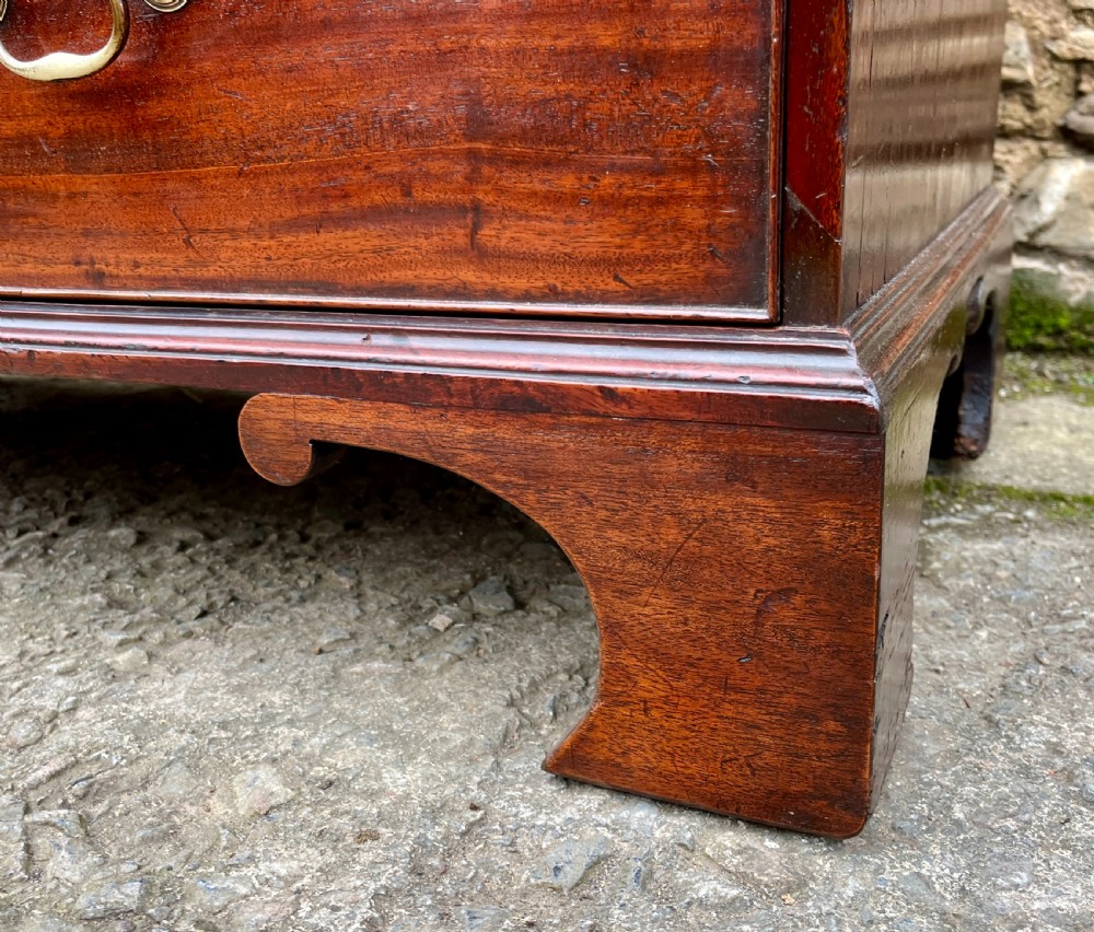 Georgian Mahogany Chest of Drawers View XI