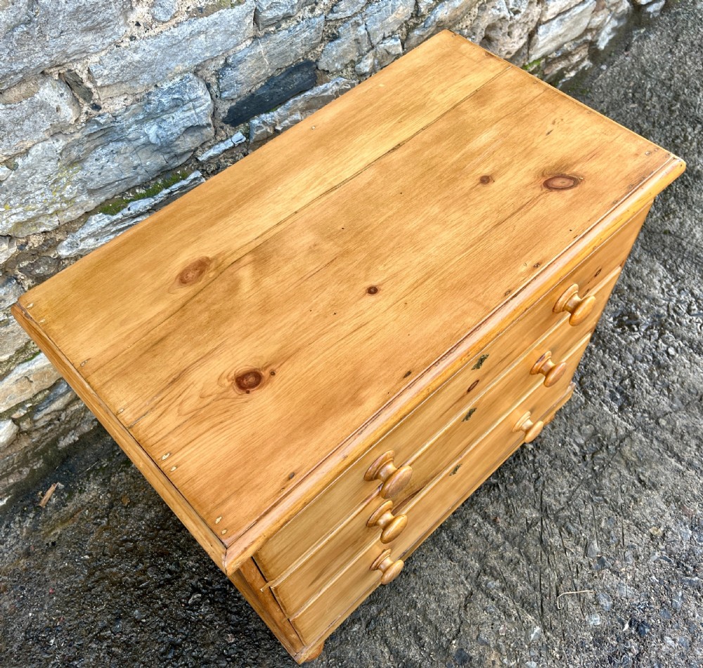 Small Antique Stripped Pine Chest of Drawers View VI