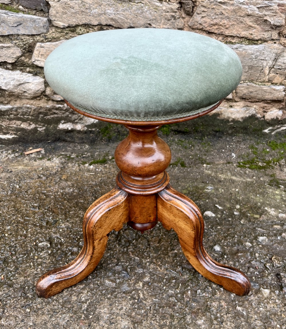 Victorian Walnut Adjustable Piano Stool