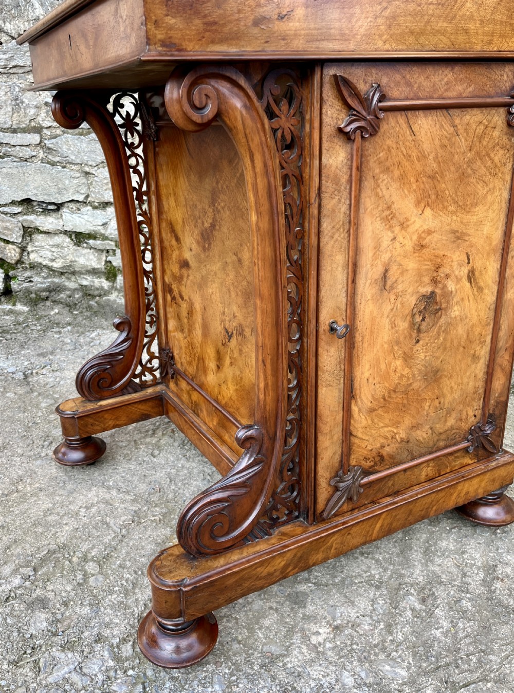 Victorian Burr Walnut Davenport View XVII