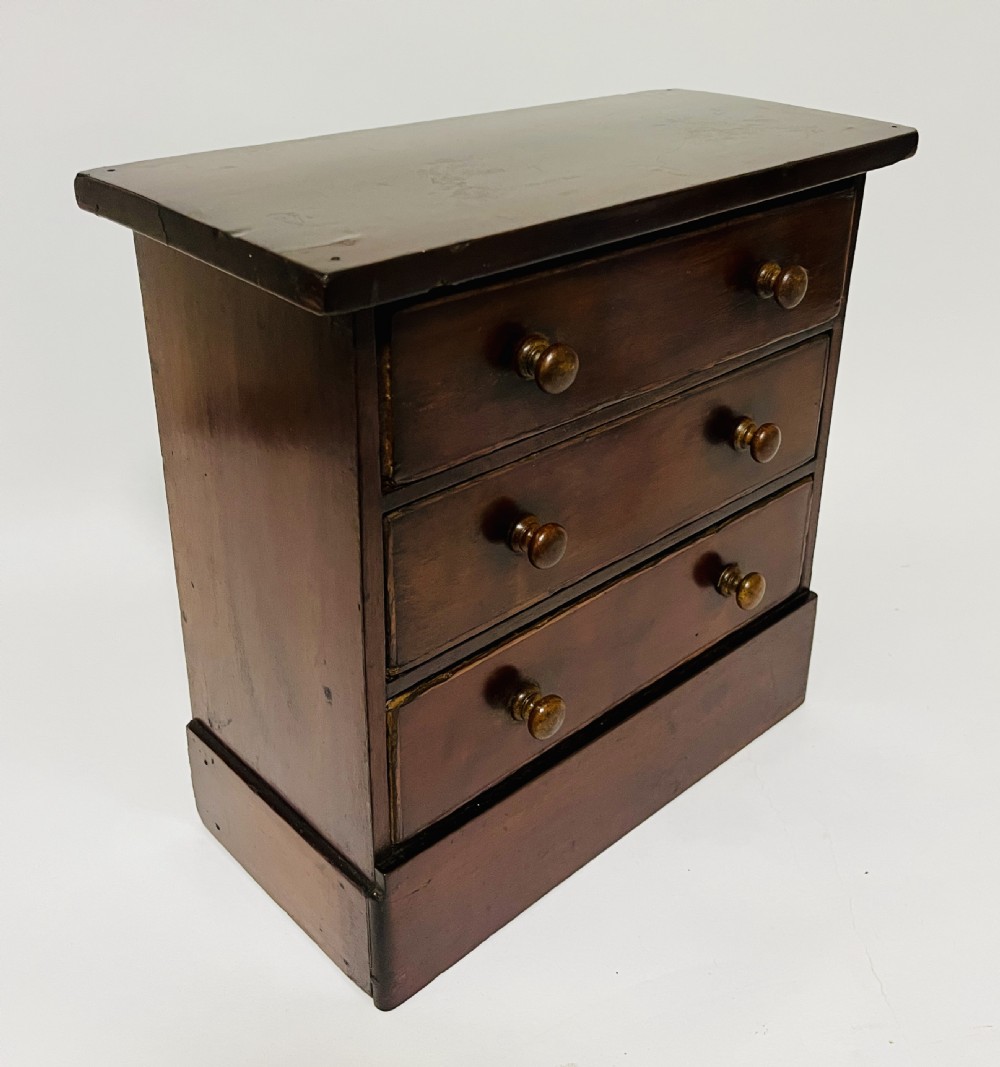 Victorian Mahogany Apprentice Chest of Drawers View XIV