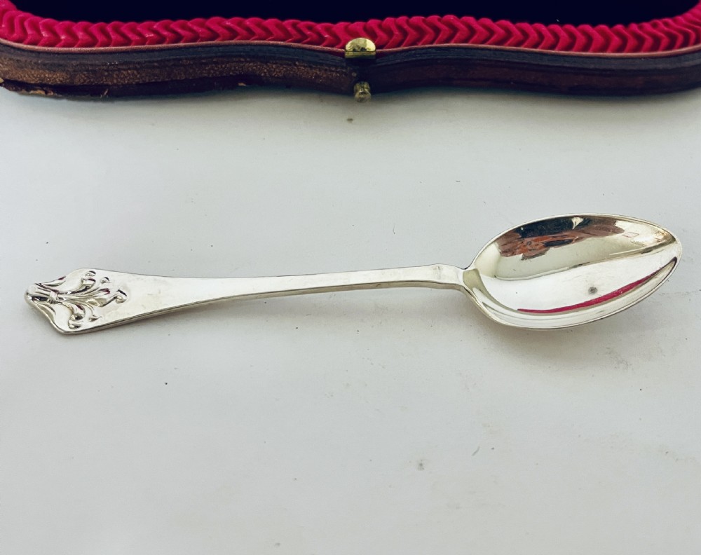 Set of 6 Antique Silver Teaspoons in Box View IV